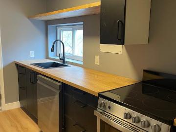 Hamilton, Ontario, Ontario - Air conditioning