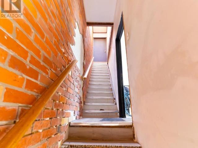 apartment at 3 2 LONDON STREET, Toronto, Ontario, M6G1M9