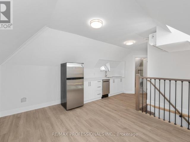 apartment at #3 – 388 WILSON STREET
