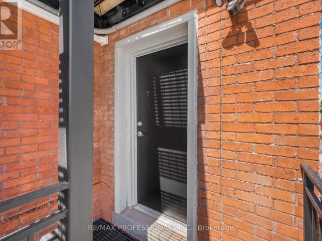 apartment at #3 388 WILSON STREET, Hamilton, Ontario, L8L1S9