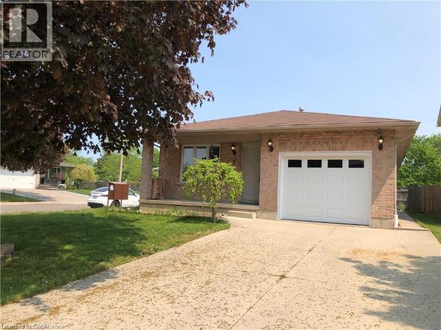 apartment at 3 LANCER Court Unit# Lower, Hamilton, Ontario, L9B2B1