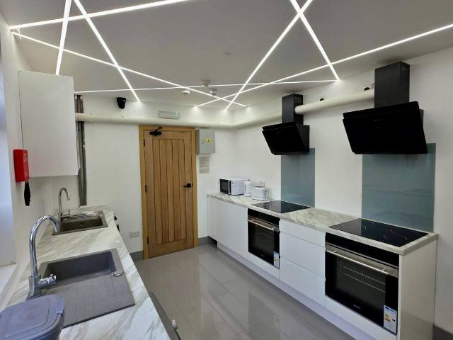 apartment at 3 Park Hill, OL12 0HU