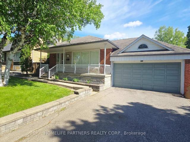apartment at 3 RIDGE POINT CRESCENT, Toronto, Ontario, M6M2Z7