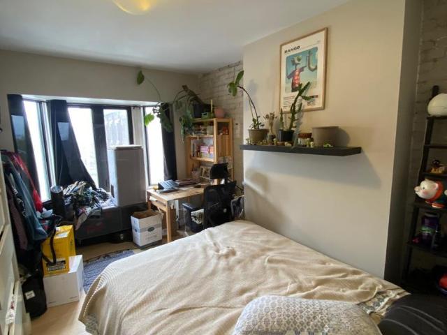 apartment at 3A – 1022 BLOOR STREET W