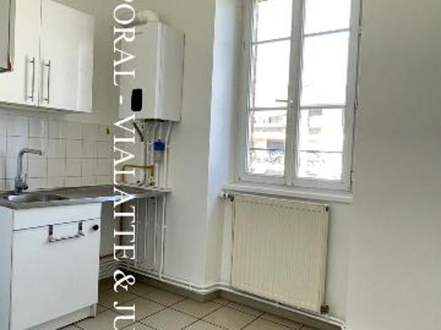 Apartment at 01 Ambérieu en Bugey, AMBERIEU EN BUGEY, 01500, France