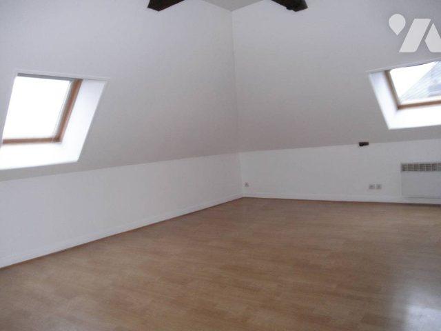 Apartment at 02 Saint Quentin, ST QUENTIN, 02100, France