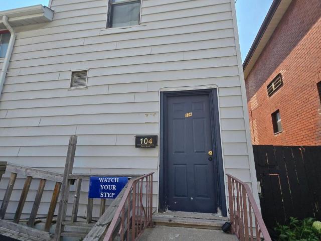 apartment at 104 CENTRE STREET N, Oshawa, Ontario, L1G4B8