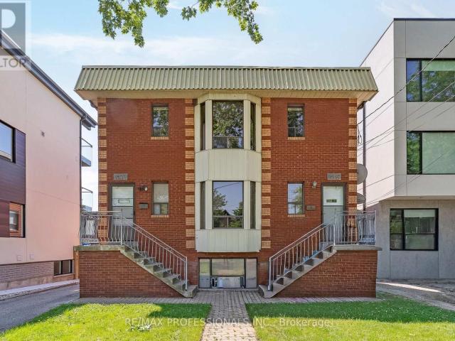 apartment at 105 CAVELL AVENUE, Toronto, Ontario, M8V1P5