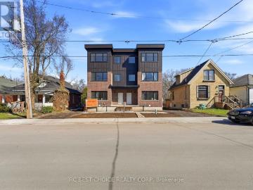 apartment at 108 BRISCOE STREET E