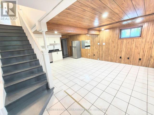apartment at 100 KINGSLAKE ROAD, Toronto, Ontario, M2J3E8
