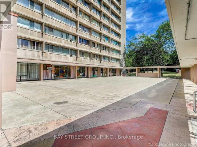 apartment at 1010 100 LEEWARD GLENWAY, Toronto, Ontario, M3C2Z1