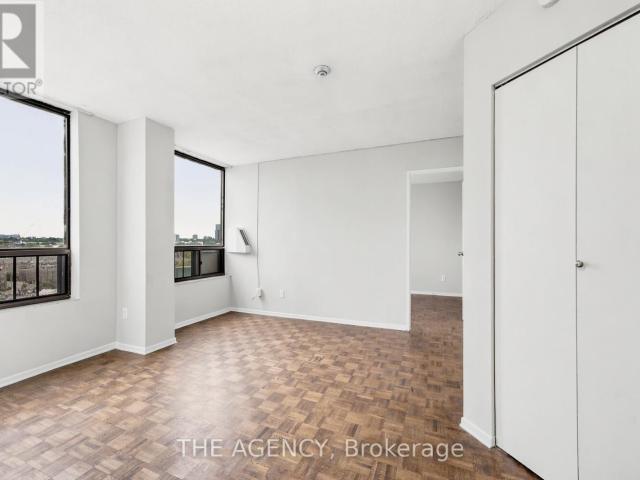 apartment at 1019B 2360 DUNDAS STREET W, Toronto, Ontario, M6P4B2