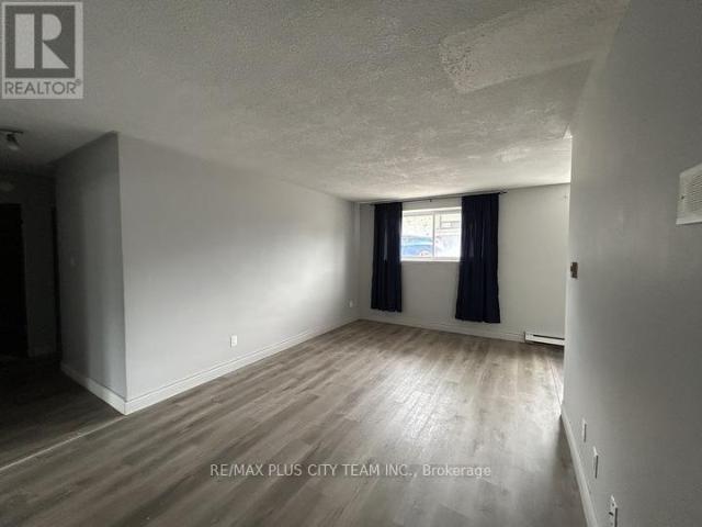 apartment at 101 200 PARK ROAD, Oshawa, Ontario, L1J4L8