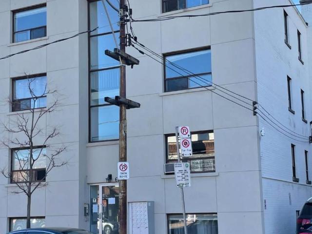 apartment at 102 676 MOUNT PLEASANT ROAD, Toronto, Ontario, M4S2N3