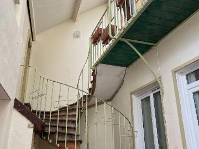 Apartment at 10 Bar sur Seine, BAR SUR SEINE, 10110, France