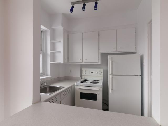 apartment at 10 Rosemount Avenue Westmount Westmount H3Y 3G6