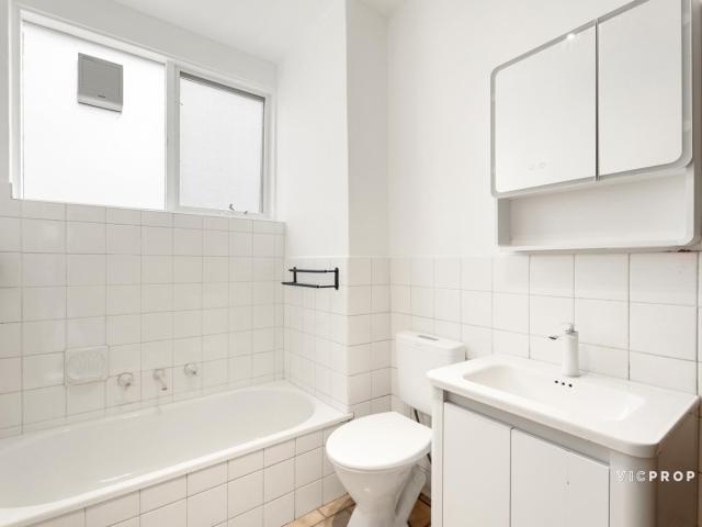 Apartment at 11/5 7 Mooltan Street, TRAVANCORE, Australia