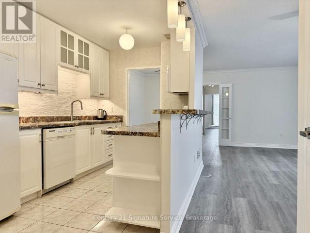 apartment at 1107 3025 QUEEN FREDERICA DRIVE, Mississauga, Ontario, L4Y3A1