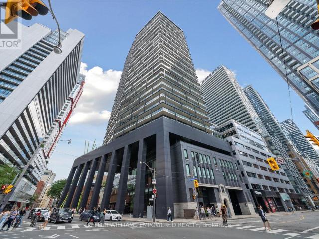 apartment at 1105 125 PETER STREET, Toronto, Ontario, M5V0M2