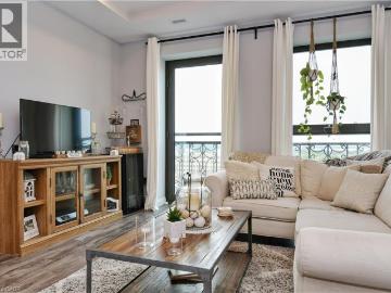 Hamilton, Ontario, Ontario - Terrace, Balcony