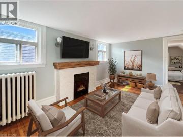Hamilton, Ontario, Ontario - Balcony, Fireplace