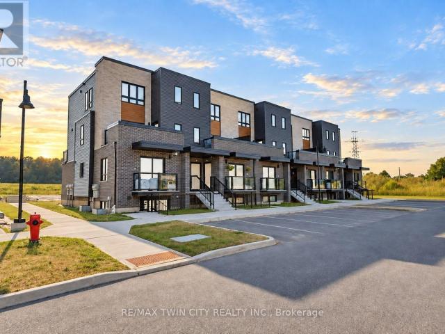 apartment at 11 235 CHAPEL HILL DRIVE, Kitchener, Ontario, N2R1N3