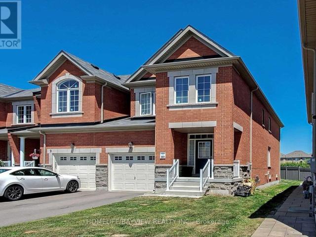 apartment at 11 COLLIN COURT, Richmond Hill, Ontario, L4E0X6