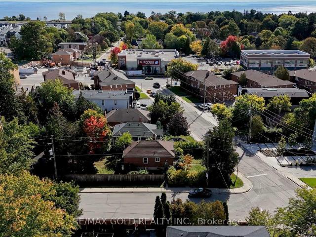 apartment at 11 PINE AVENUE N, Mississauga, Ontario, L5H2P7