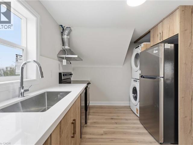 apartment at 124 MCELROY Road E Unit# 2