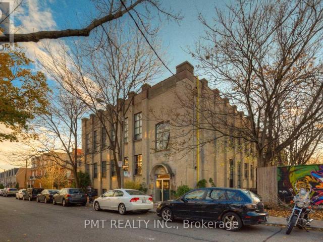 apartment at 124 284 ST HELENS AVENUE, Toronto, Ontario, M6H4A4