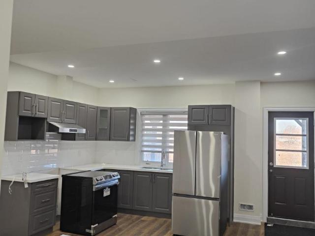 apartment at 126 DEGREY DRIVE, Brampton, Ontario, L6P4L7