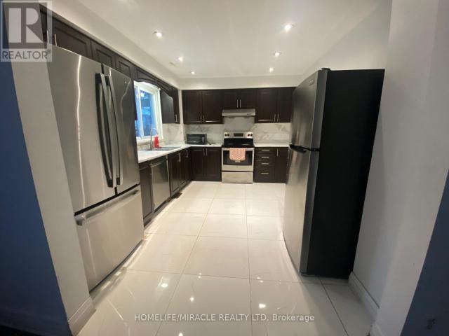 apartment at 127 FANSHAWE DRIVE, Brampton, Ontario, L6Z1A8