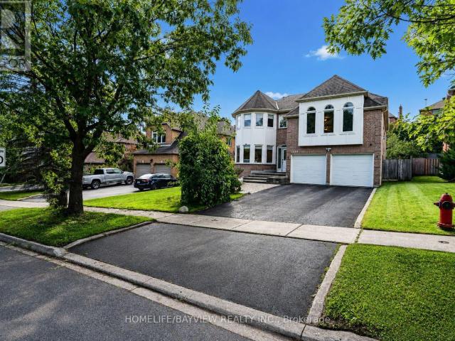 apartment at 129 MCCLELLAN WAY, Aurora, Ontario, L4G6M4