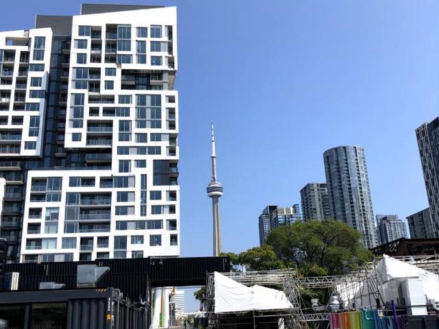 apartment at 1214W 27 BATHURST STREET, Toronto, Ontario, M5V2P1