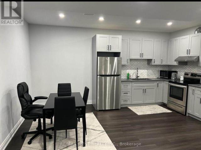 apartment at 121 APPLEYARD AVENUE, Vaughan, Ontario, L4H3N5