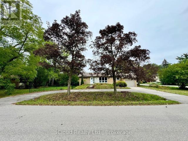 apartment at 122 SELGROVE CRESCENT, Oakville, Ontario, L6L1L3