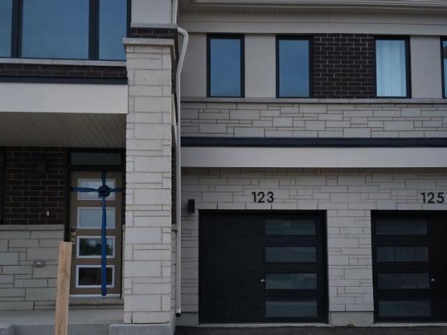 apartment at 123 VINEWOOD CRESCENT