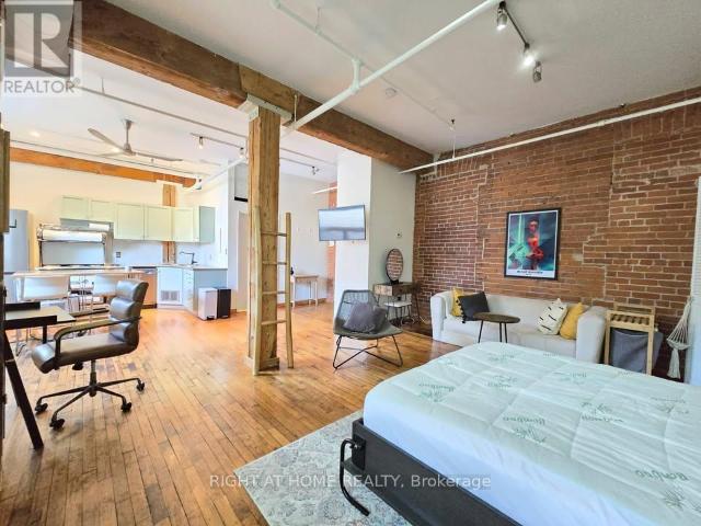 apartment at 12 121 PRESCOTT AVENUE, Toronto, Ontario, M6N3G8