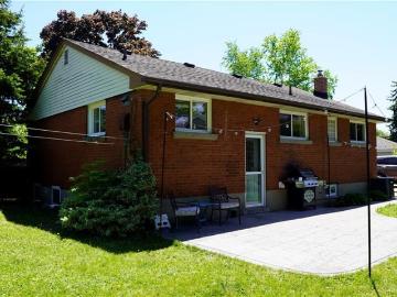 apartment at 12 CECILIA Court, Hamilton, Ontario, L8T2E9