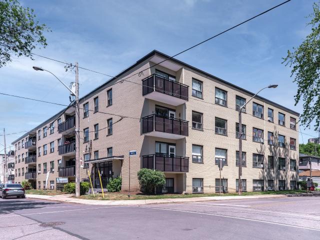 apartment at 12 Bater Avenue East York Toronto M4K 2C3
