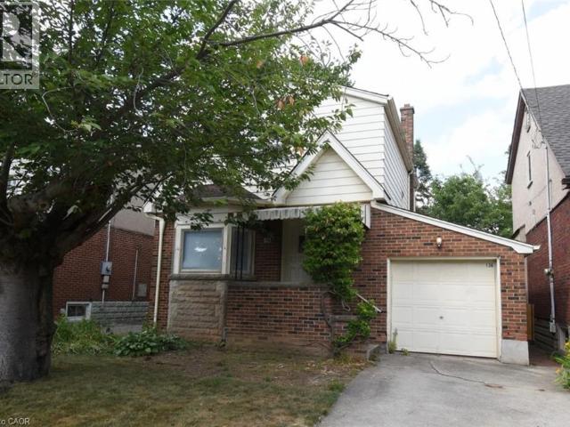 apartment at 136 GLEN Road