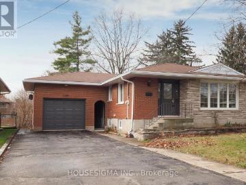 Preston, Cambridge, Ontario - Garden