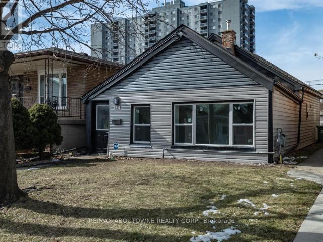 apartment at 131 WEST AVENUE N, Hamilton, Ontario, L8L5C4