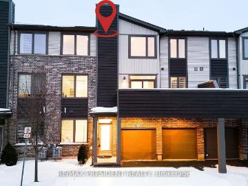 London, Ontario - Balcony, Parking