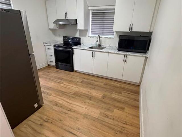 apartment at 133 ALFRED Street, Brantford, Ontario, N3S5G7