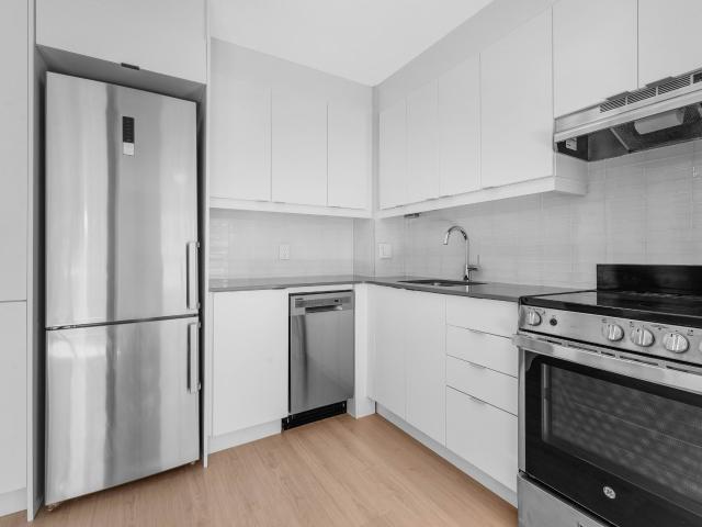 apartment at 145 York St ByWard Market Ottawa K1N 8Y3