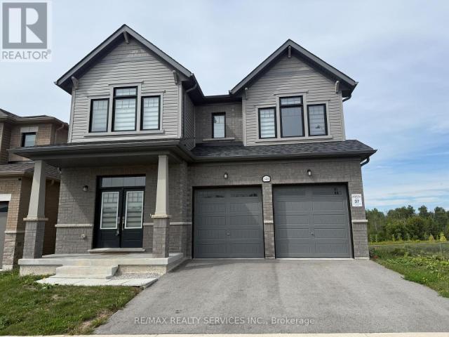 apartment at 148 THICKETWOOD AVENUE, Barrie, Ontario, L9J0W8