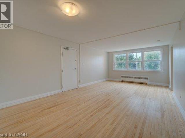 apartment at 141 CHAPEL Street, Kitchener, Ontario, N2H2T6