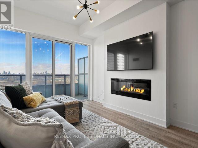 apartment at 1422 30 SHORE BREEZE DRIVE, Toronto, Ontario, M8V0J1