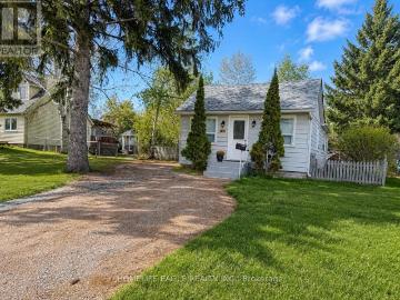 apartment at 142 RIVEREDGE DRIVE, Georgina, Ontario, L4P2P3